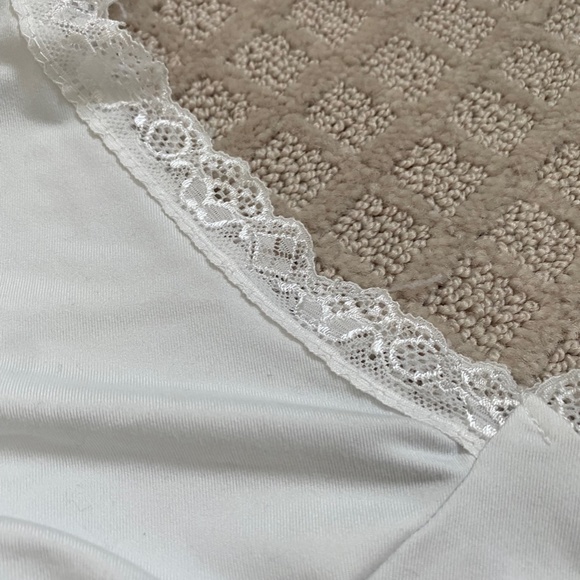 S White Crop Top With Lace and Tie Front - Picture 3 of 4